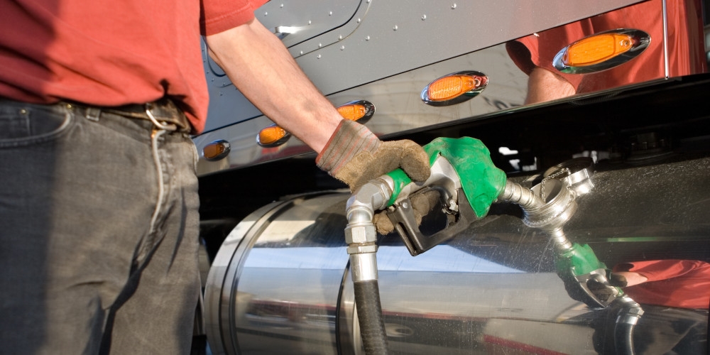 Alta do diesel e guerra no Irã: o governo age e o impacto para a logística e o comércio exterior